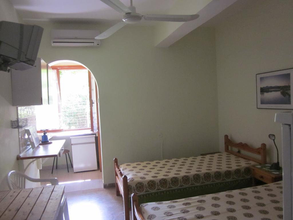 Tina Rooms Gialtra Kamer foto