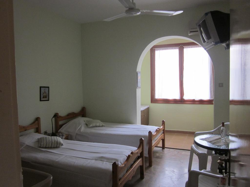 Tina Rooms Gialtra Buitenkant foto