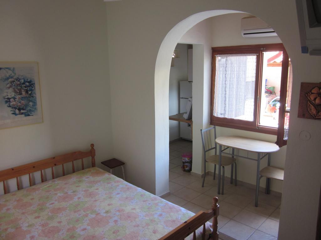 Tina Rooms Gialtra Kamer foto