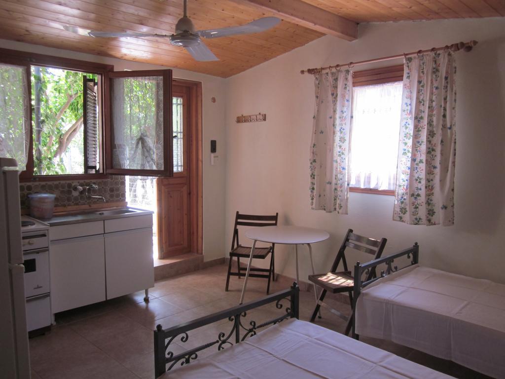 Tina Rooms Gialtra Kamer foto